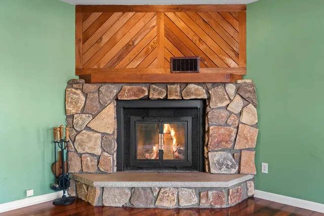 $299,900 | 424 North St Bernard Drive, De Pere, WI 54115