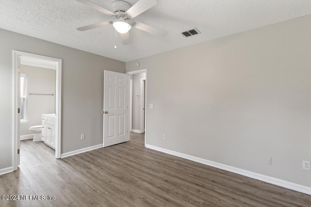 10816 Rutherford Court Jacksonville, FL 32257 - Photo 16 of 23 10816 Rutherford Ct-27