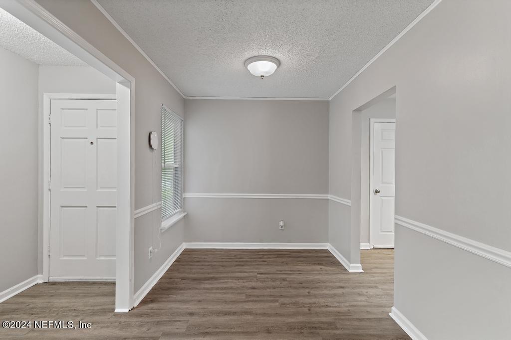 10816 Rutherford Court Jacksonville, FL 32257 - Photo 4 of 23 10816 Rutherford Ct-8