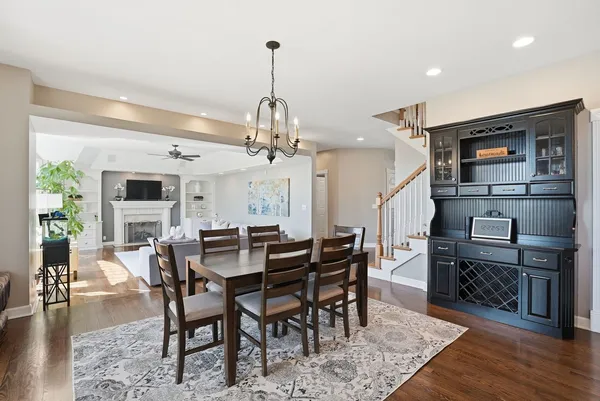 $1,099,000 | 3212 Rollingridge Road, Naperville, IL 60564