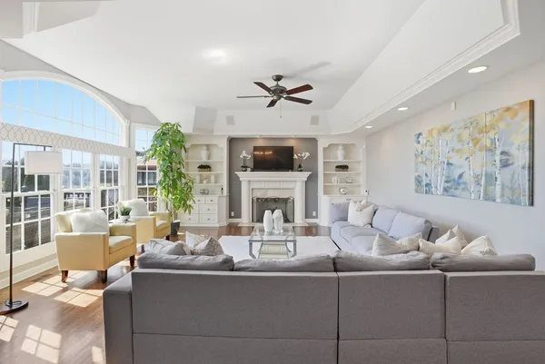 $1,099,000 | 3212 Rollingridge Road, Naperville, IL 60564