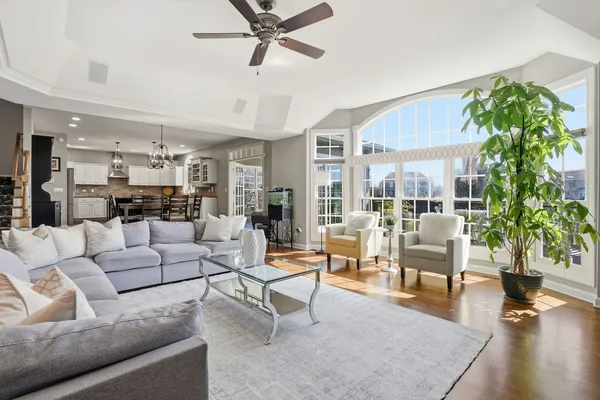 $1,099,000 | 3212 Rollingridge Road, Naperville, IL 60564