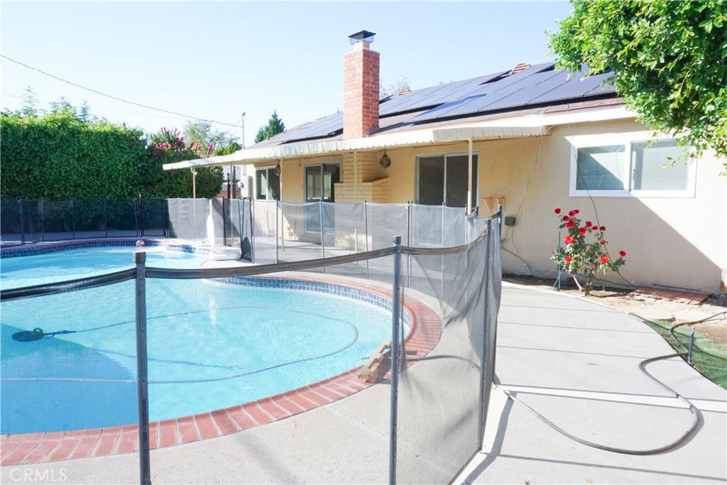 18724 Community Street Northridge, CA 91324 - Photo 27 of 31