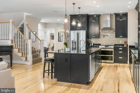 $1,950,000 | 1005-A Lincoln Avenue, Falls Church, VA 22046