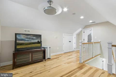 $1,950,000 | 1005-A Lincoln Avenue, Falls Church, VA 22046