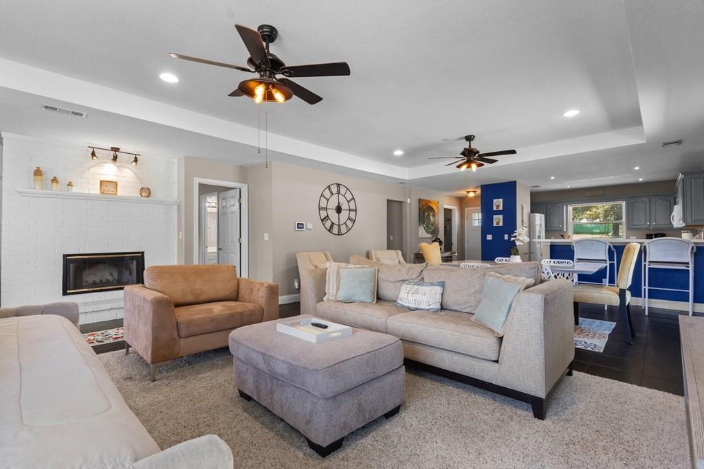 124 Peninsula Point Terrace Mabank, TX 75156 - Photo 13 of 33