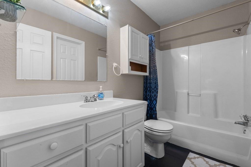 124 Peninsula Point Terrace Mabank, TX 75156 - Photo 19 of 33