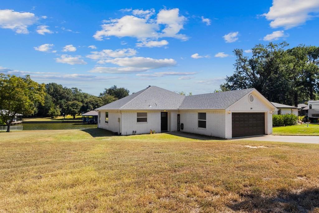 124 Peninsula Point Terrace Mabank, TX 75156 - Photo 3 of 33