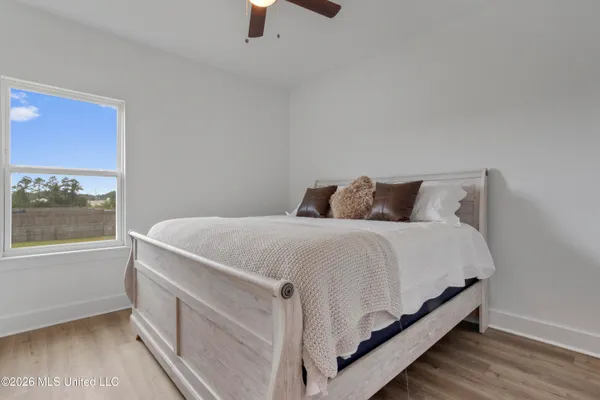 $1,200 | 8701 Old Spanish Trail, Unit 102, Ocean Springs, MS 39564