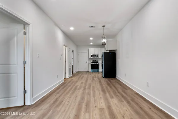 $1,200 | 8701 Old Spanish Trail, Unit 102, Ocean Springs, MS 39564