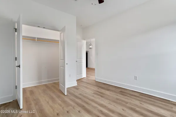 $1,200 | 8701 Old Spanish Trail, Unit 102, Ocean Springs, MS 39564