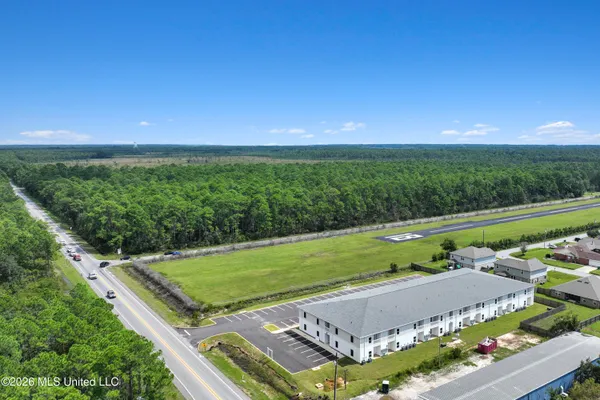 $1,200 | 8701 Old Spanish Trail, Unit 102, Ocean Springs, MS 39564