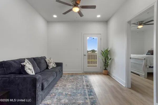 $1,200 | 8701 Old Spanish Trail, Unit 102, Ocean Springs, MS 39564