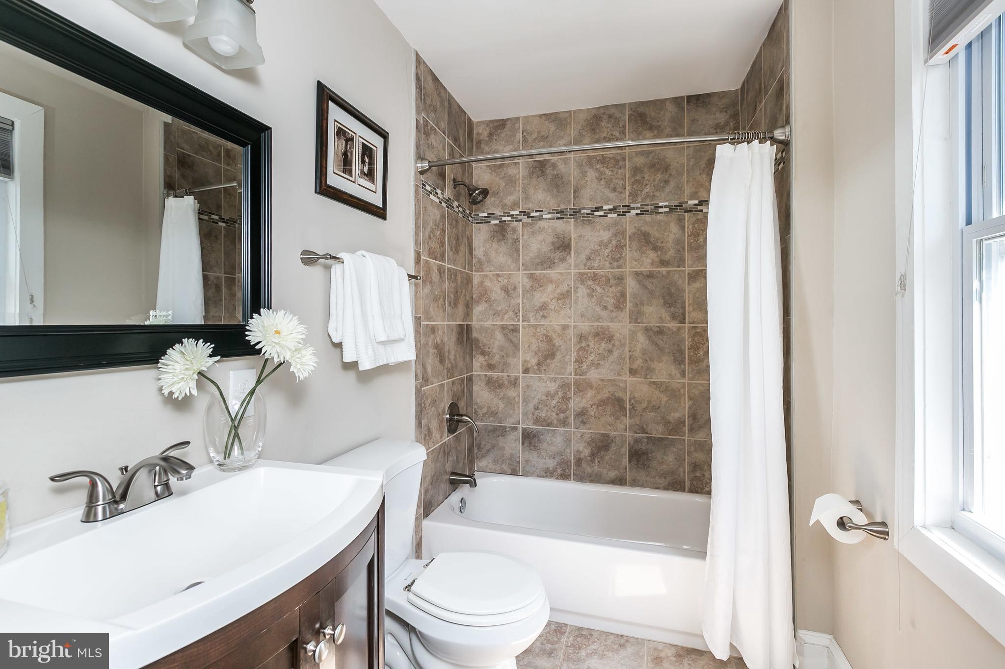 11 Ridge Road Baltimore, MD 21228 - Photo 15 of 30 All Baths renovated in 2013 modern vanities