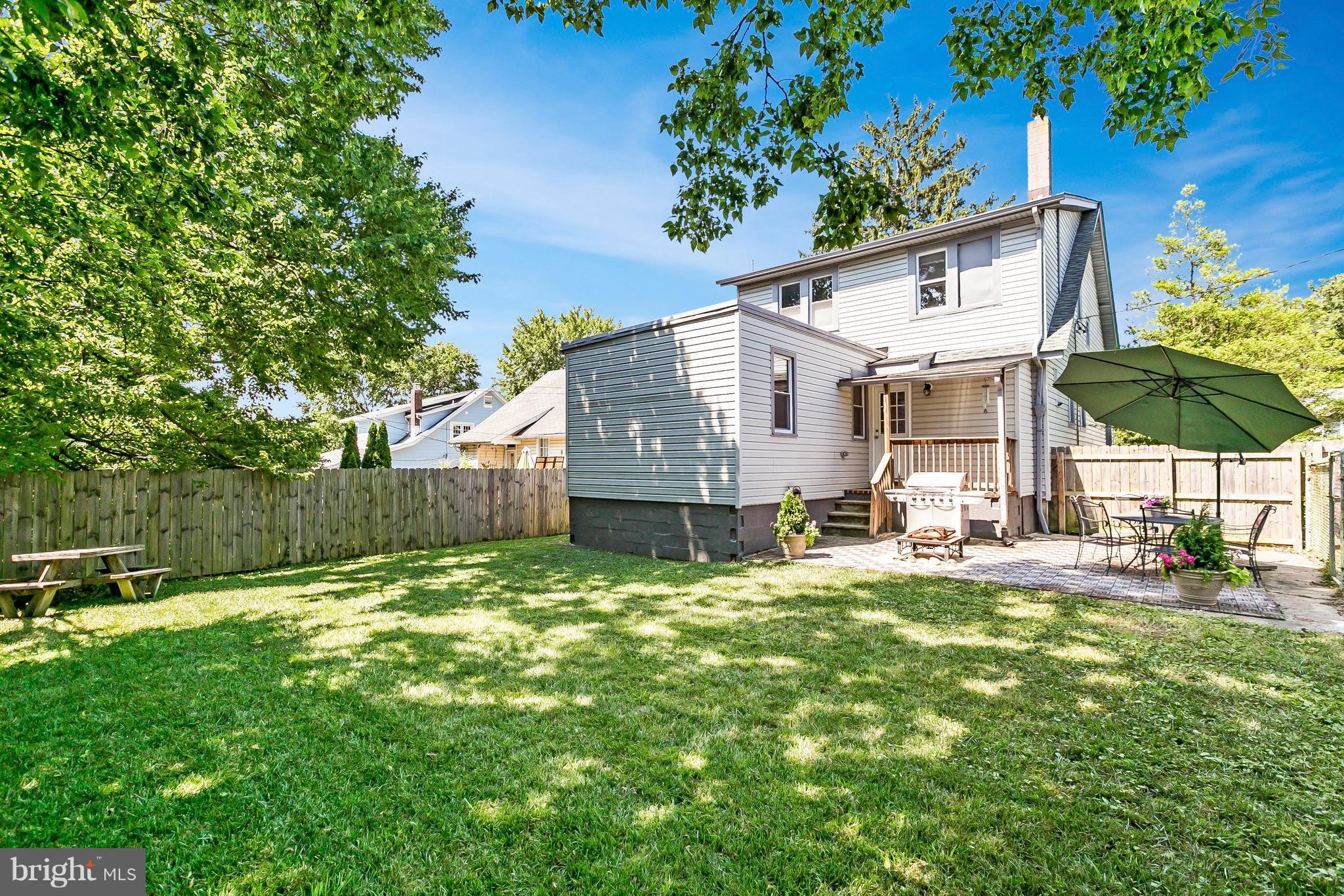 11 Ridge Road Baltimore, MD 21228 - Photo 26 of 30 Garden, play, entertain the choice is yours!
