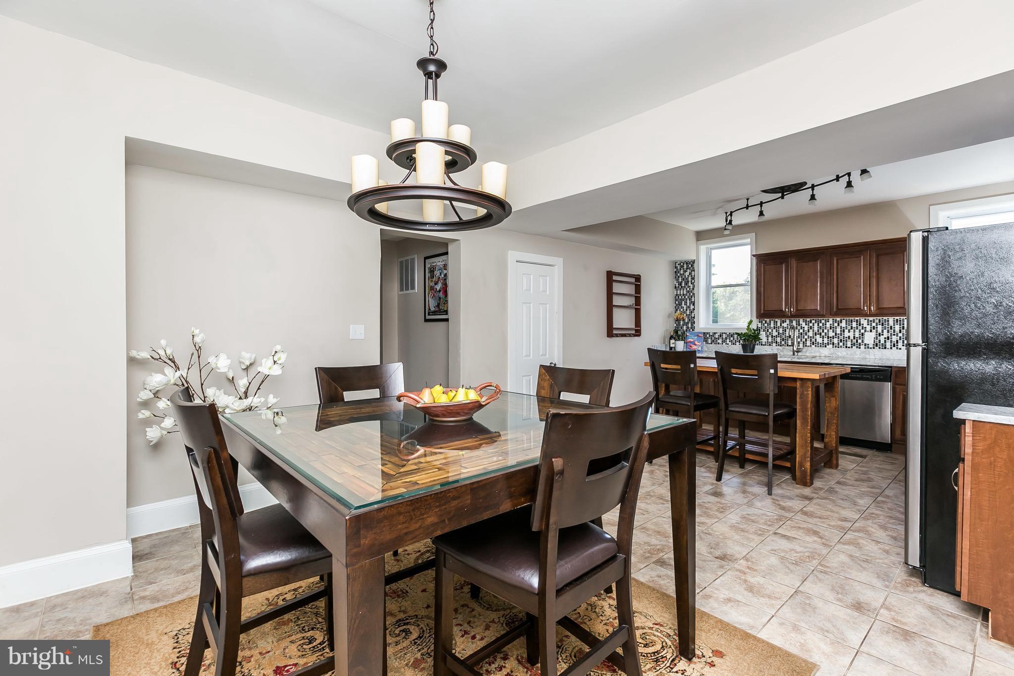 11 Ridge Road Baltimore, MD 21228 - Photo 30 of 30 Open floor plan