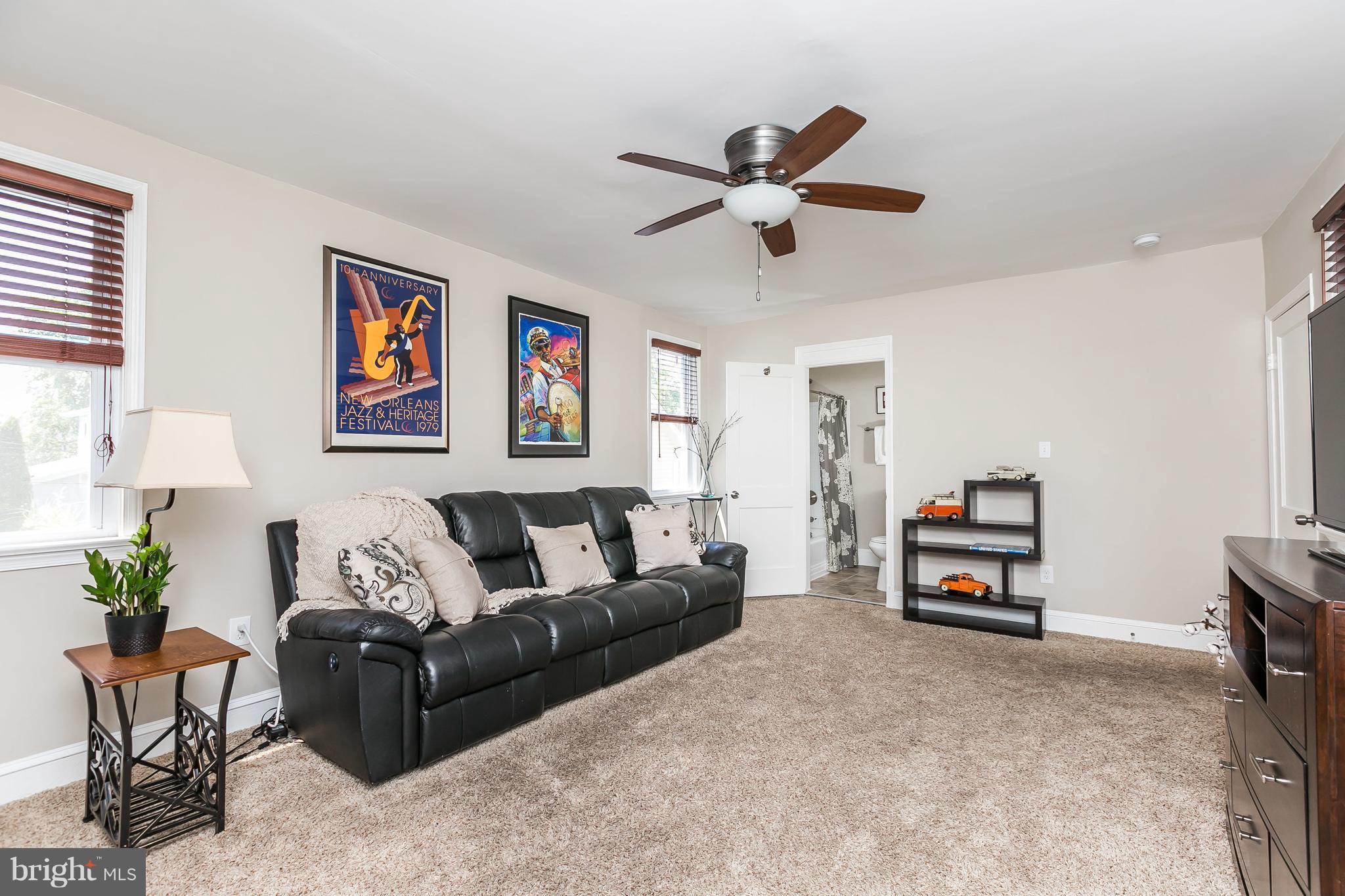 11 Ridge Road Baltimore, MD 21228 - Photo 9 of 30 2nd MSTR or 4th BR w/full Bath currently FR