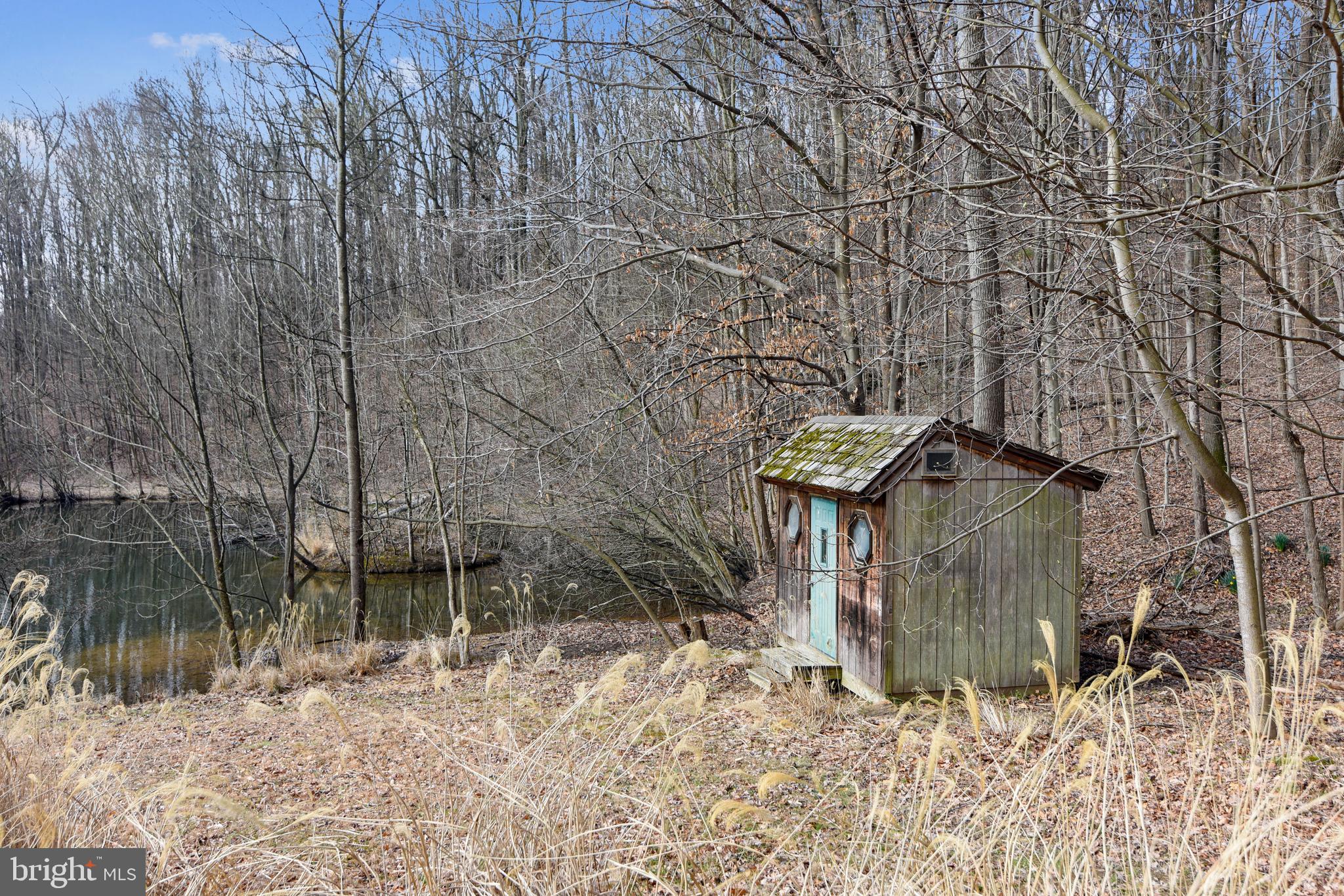 41635 Stumptown Road Leesburg, VA 20176 - Photo 11 of 60 Boat house for storage, kayaks, fishing poles