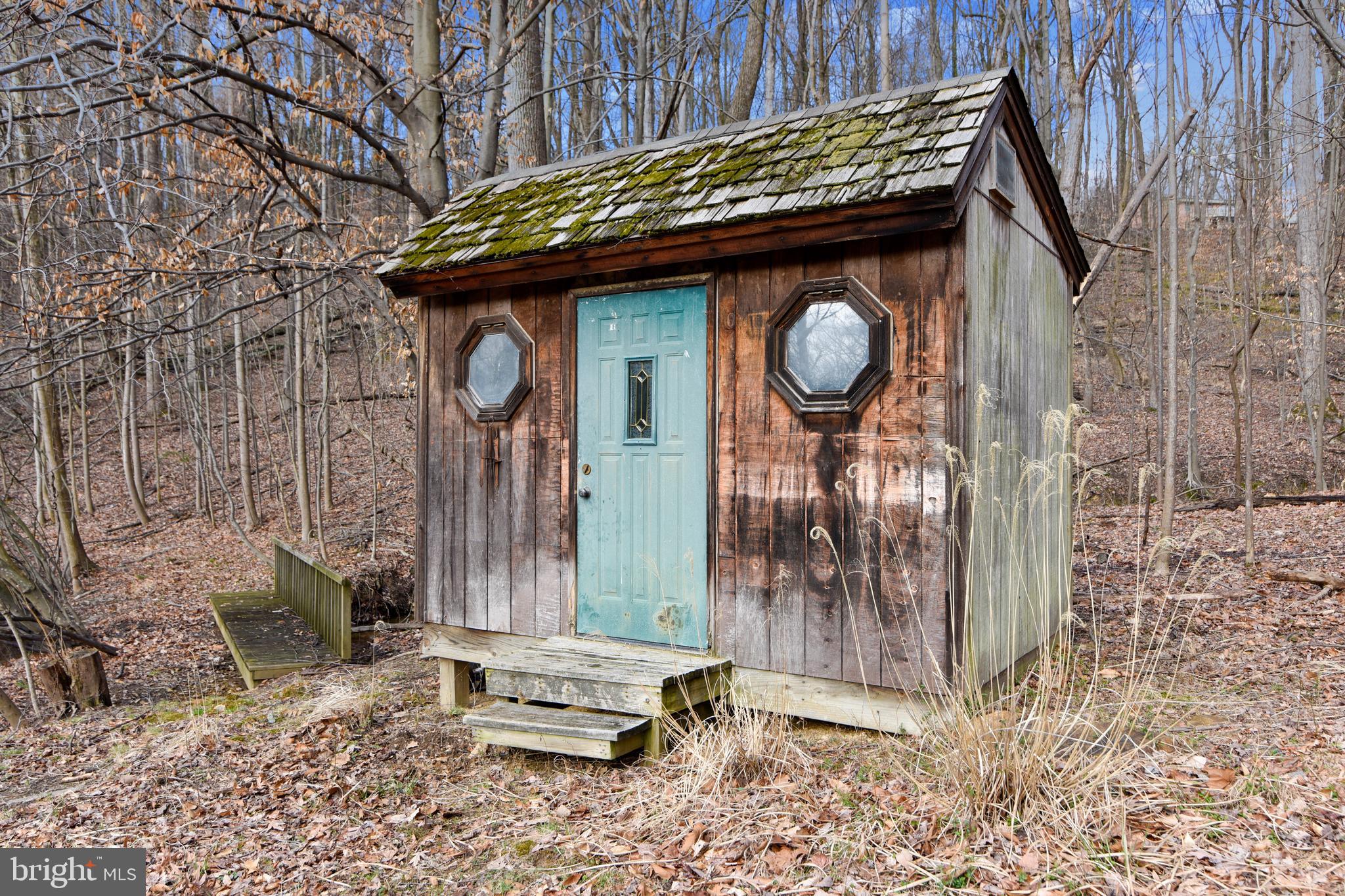 41635 Stumptown Road Leesburg, VA 20176 - Photo 12 of 60 Boat house has power