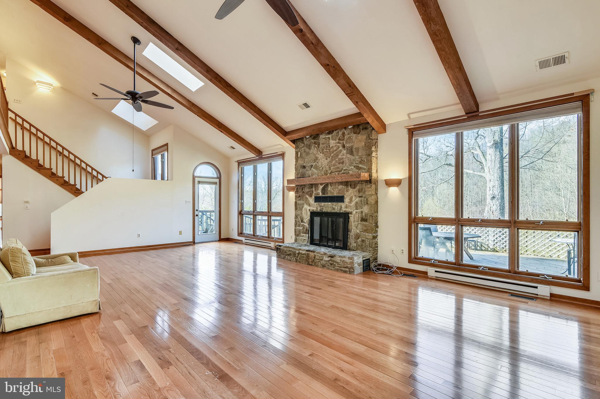 41635 Stumptown Road Leesburg, VA 20176 - Photo 17 of 60 Great room overlooks the acreage & pond