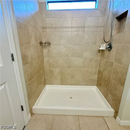 $2,000 | 10754 Marlberry Way, North Fort Myers, FL 33917