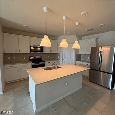 $2,000 | 10754 Marlberry Way, North Fort Myers, FL 33917