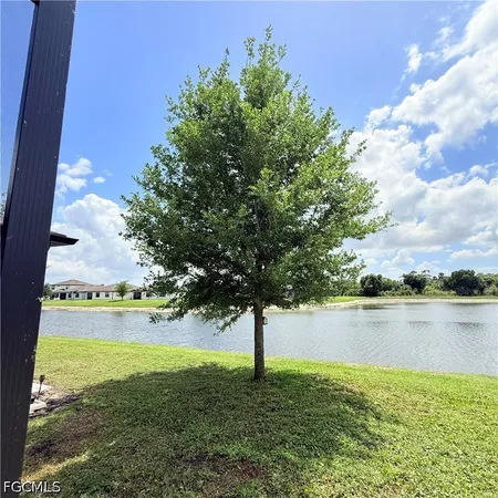 $2,000 | 10754 Marlberry Way, North Fort Myers, FL 33917