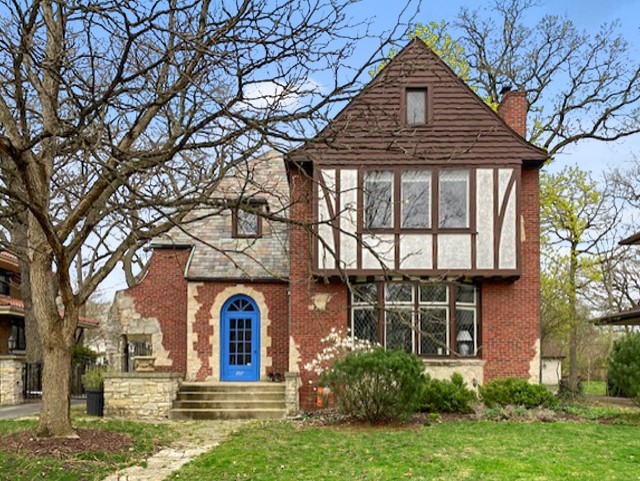 207 Maplewood Road Riverside, IL 60546 - Photo 1 of 42