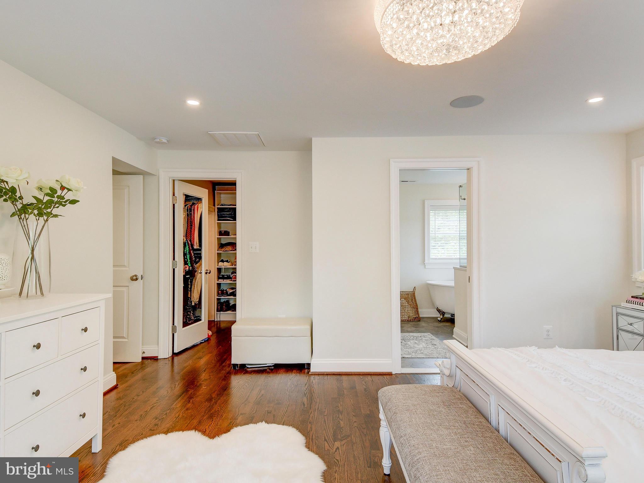 6621 Loch Hill Road Baltimore, MD 21239 - Photo 29 of 45 Master bedroom with attached bath and closet
