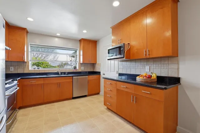 $2,998,888 | 1581 Elka Avenue, San Jose, CA 95129