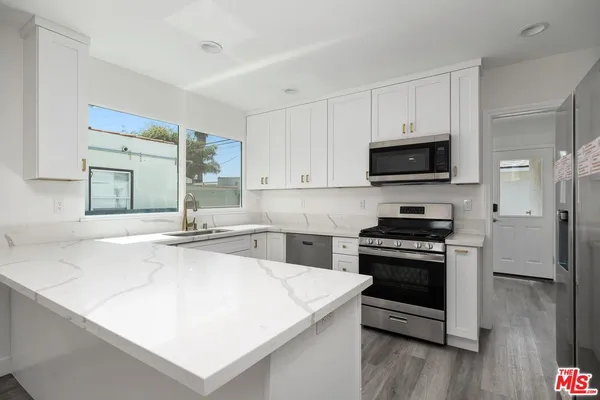 $8,495 | 8918 Cadillac Avenue, Los Angeles, CA 90034