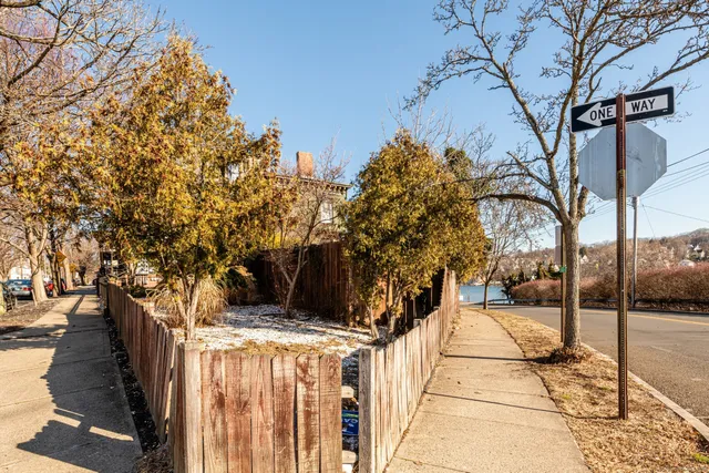 $2,998 | 37 East Pearl Street, New Haven, CT 06513