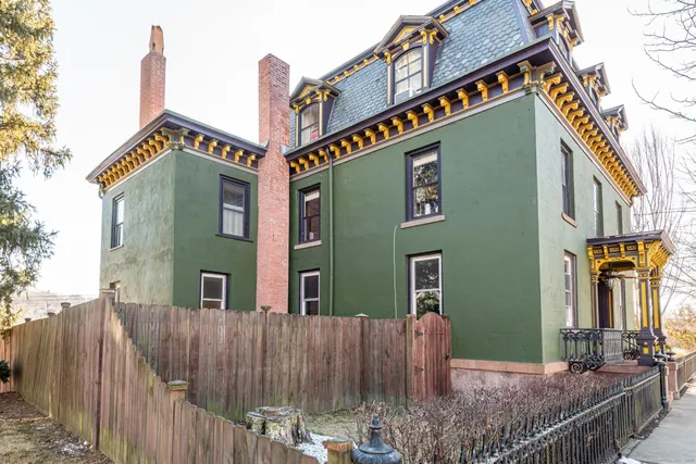 $2,998 | 37 East Pearl Street, New Haven, CT 06513