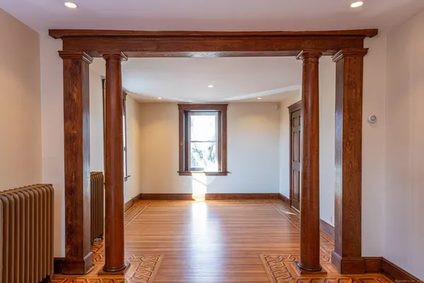 $2,850 | 37 East Pearl Street, New Haven, CT 06513