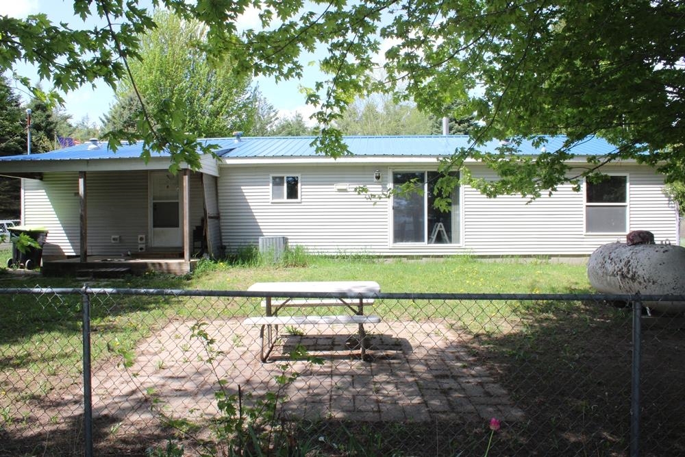 6178 Meredith Grade Road Harrison, MI 48625 - Photo 4 of 59