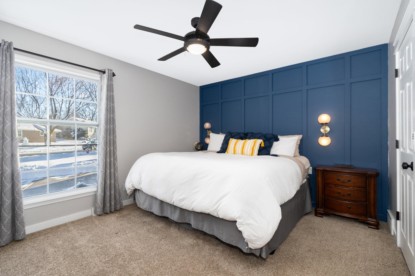 25 North Bereman Road Montgomery, IL 60538 - Photo 10 of 28 a bedroom with a bed and a window