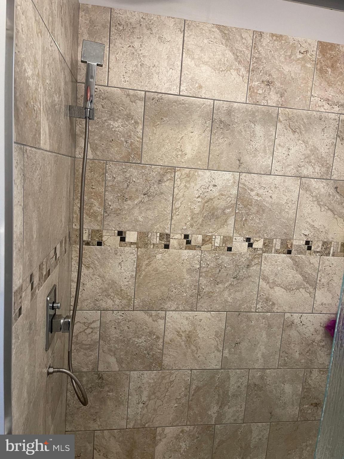 657 Rennard Street Philadelphia, PA 19116 - Photo 21 of 29 Gallery Image 21