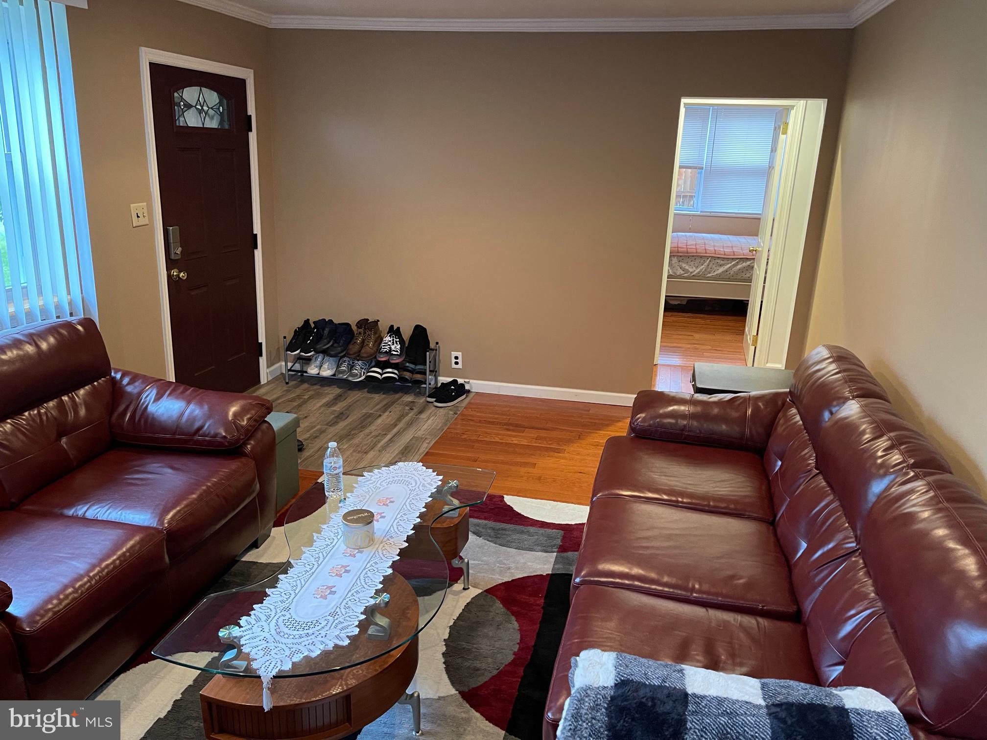 657 Rennard Street Philadelphia, PA 19116 - Photo 4 of 29 Gallery Image 4