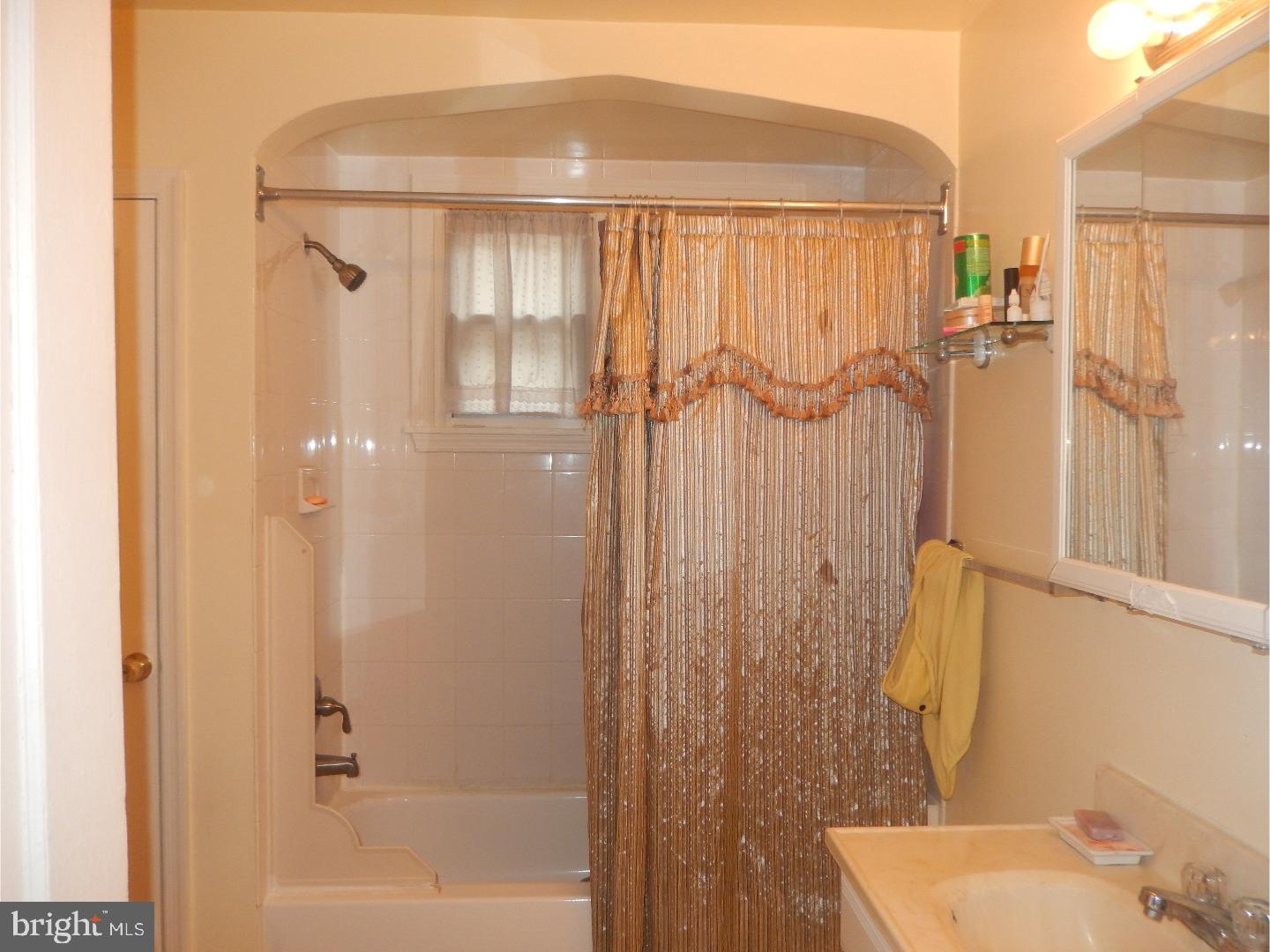 1136 East Rittenhouse Street Philadelphia, PA 19138 - Photo 15 of 25 Gallery Image 15