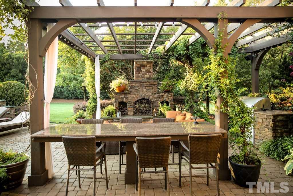 2904 Spaldwick Court Raleigh, NC 27613 - Photo 2 of 21 Gallery Image 2