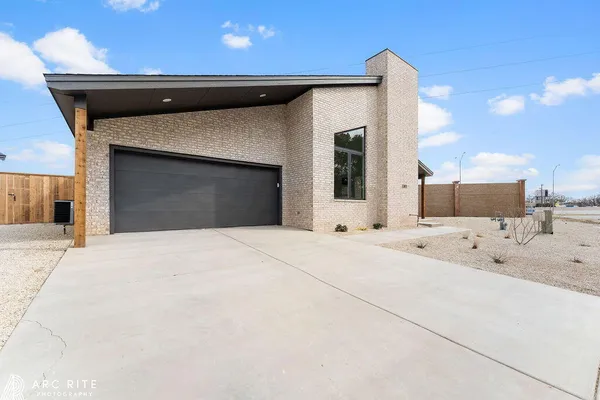$2,700 | 2303 Toledo Avenue, Lubbock, TX 79407