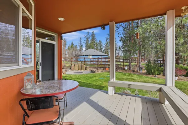 $1,080,000 | 6259 Brennan Court, Nine Mile Falls, WA 99026