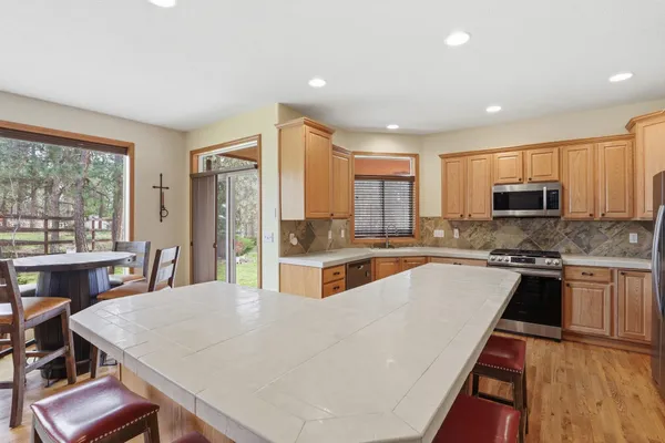 $1,080,000 | 6259 Brennan Court, Nine Mile Falls, WA 99026