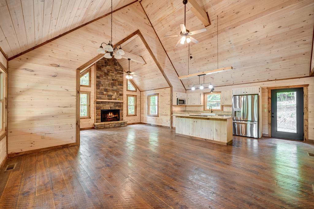 58 Wolf Crk Drive Mineral Bluff, GA 30559 - Photo 11 of 66