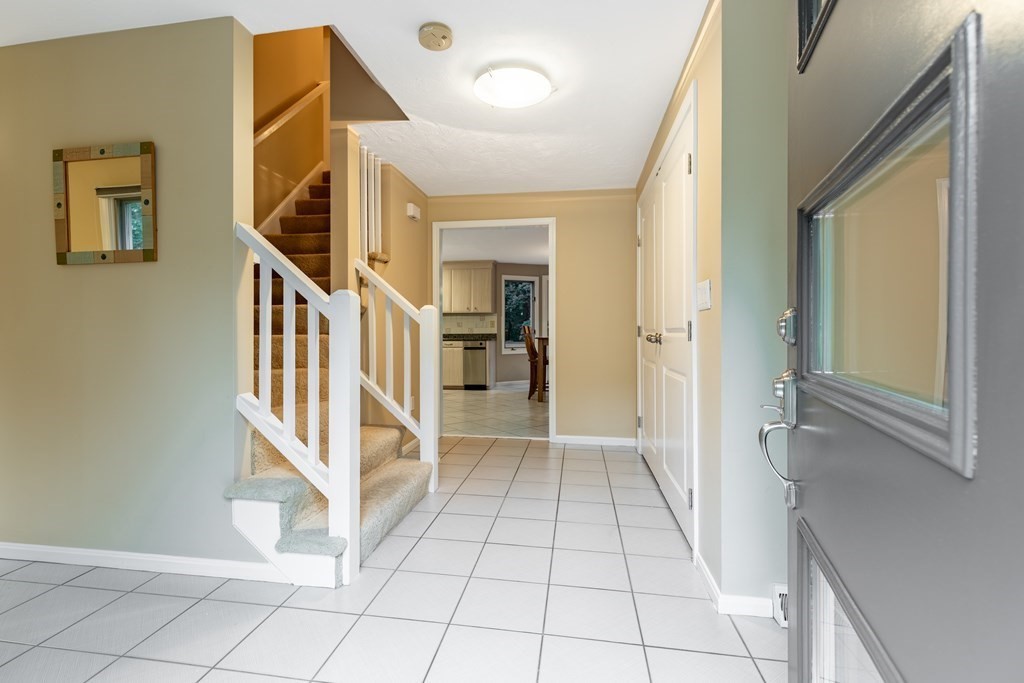 18 Magnolia Road Sharon, MA 02067 - Photo 2 of 41