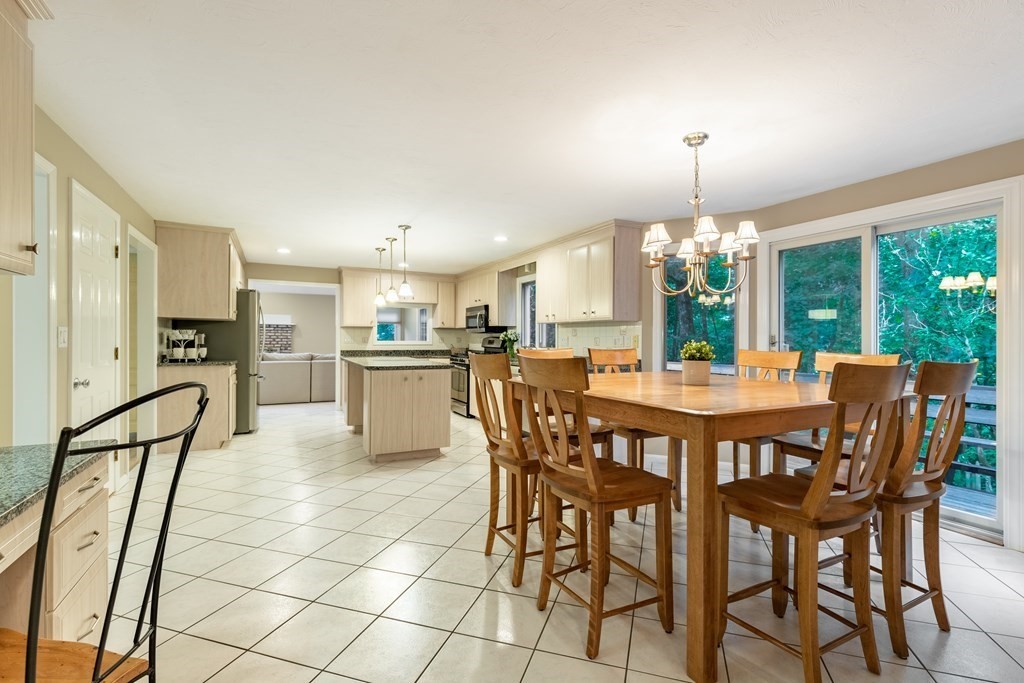 18 Magnolia Road Sharon, MA 02067 - Photo 6 of 41