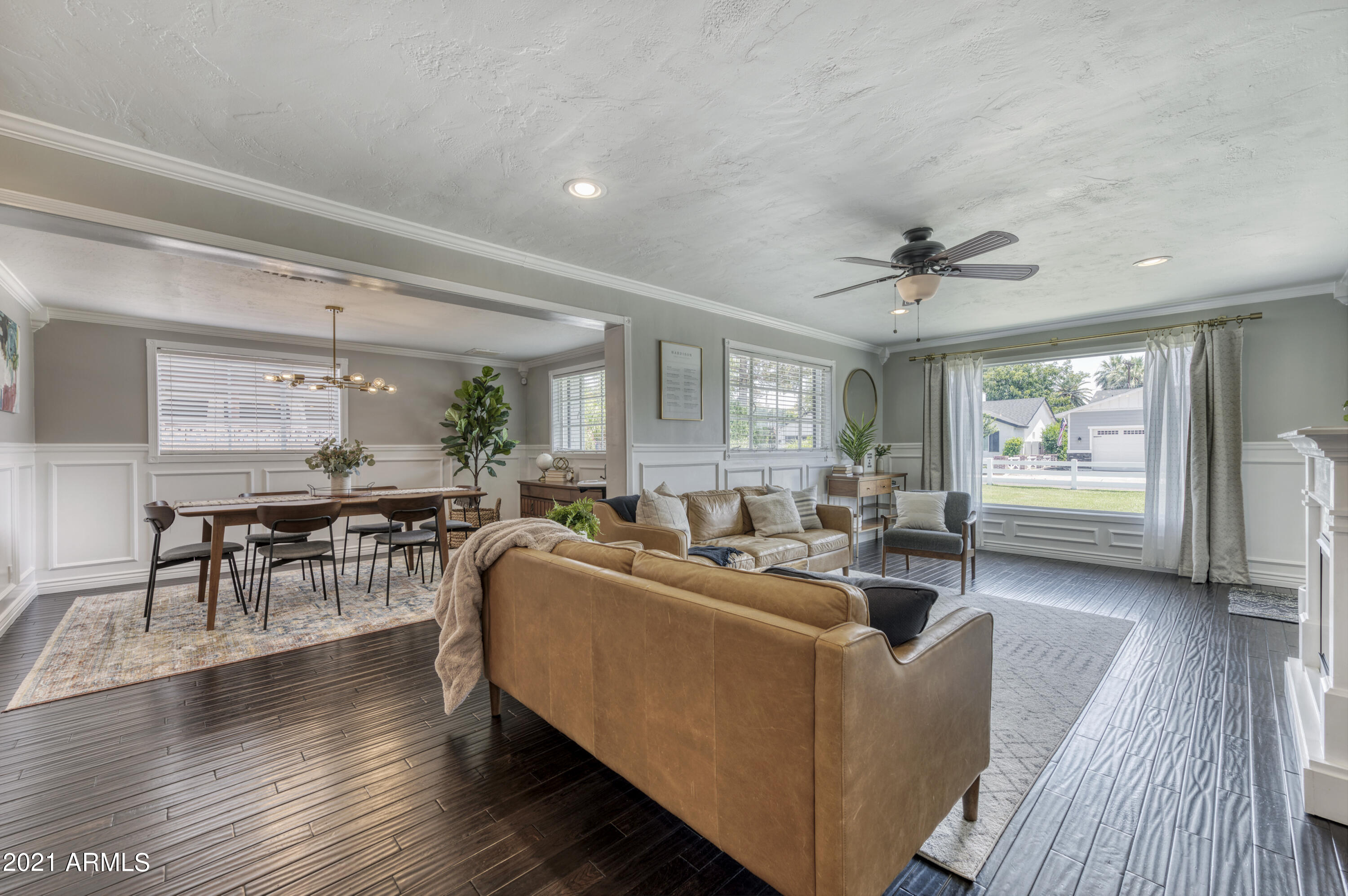 4202 East Cheery Lynn Road Phoenix, AZ 85018 - Photo 12 of 43 Living ~ Dining Room