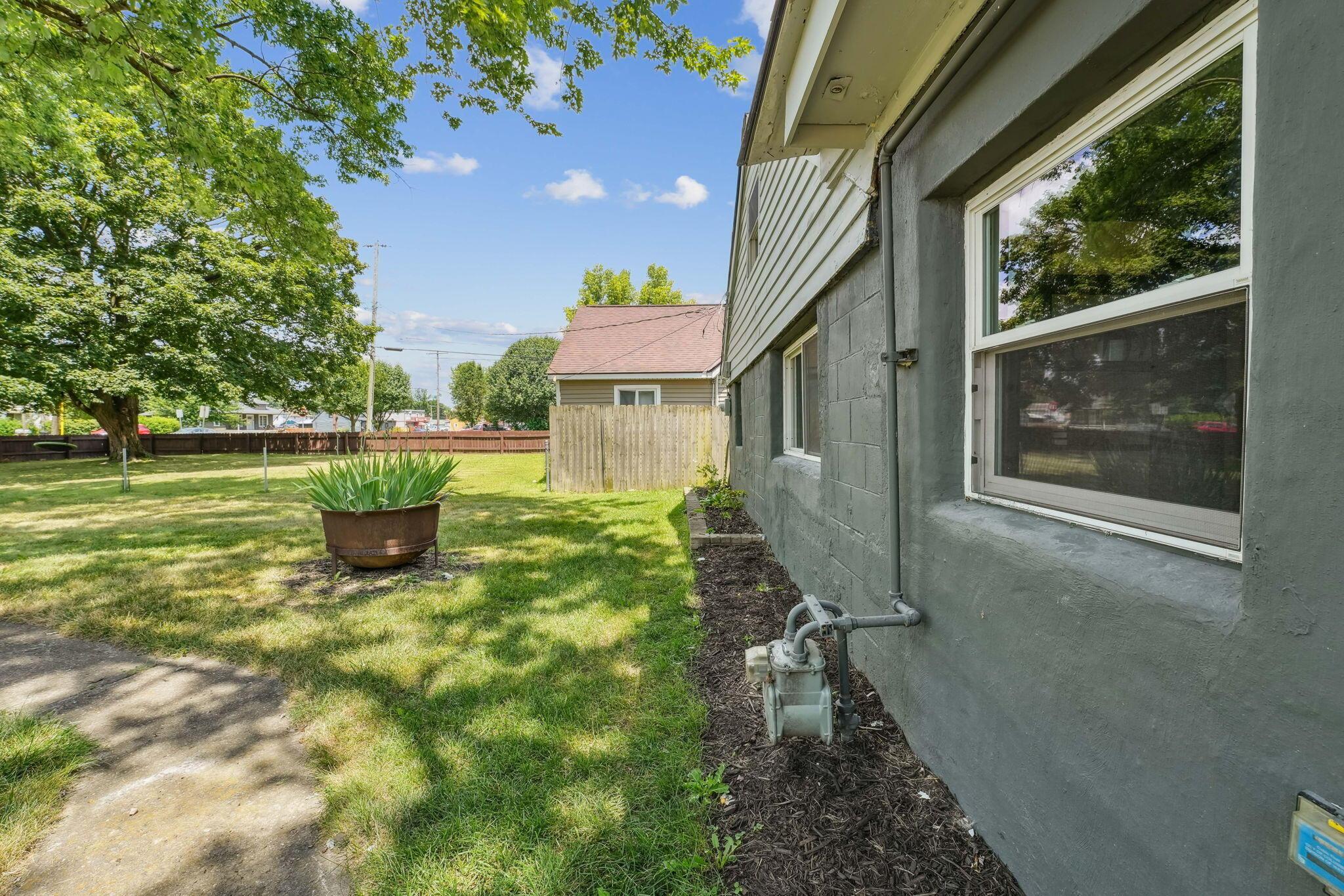 1366 Brown Road Columbus, OH 43223 - Photo 33 of 38 53-web-or-mls-1366-brown-rd