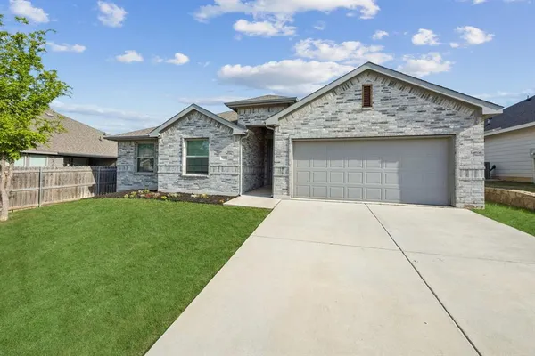 $2,295 | 1401 Black Oak Drive, Denton, TX 76209