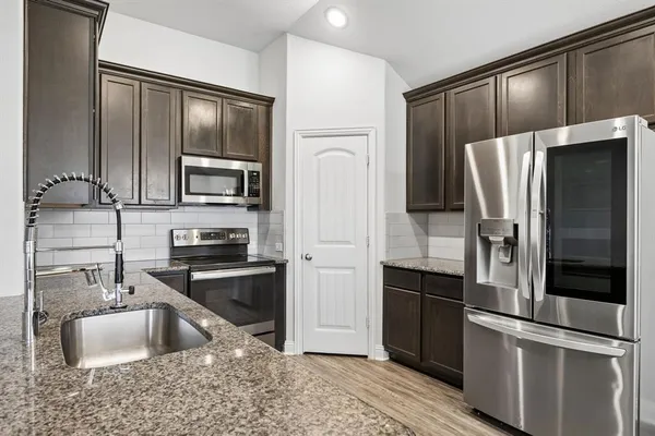 $2,295 | 1401 Black Oak Drive, Denton, TX 76209